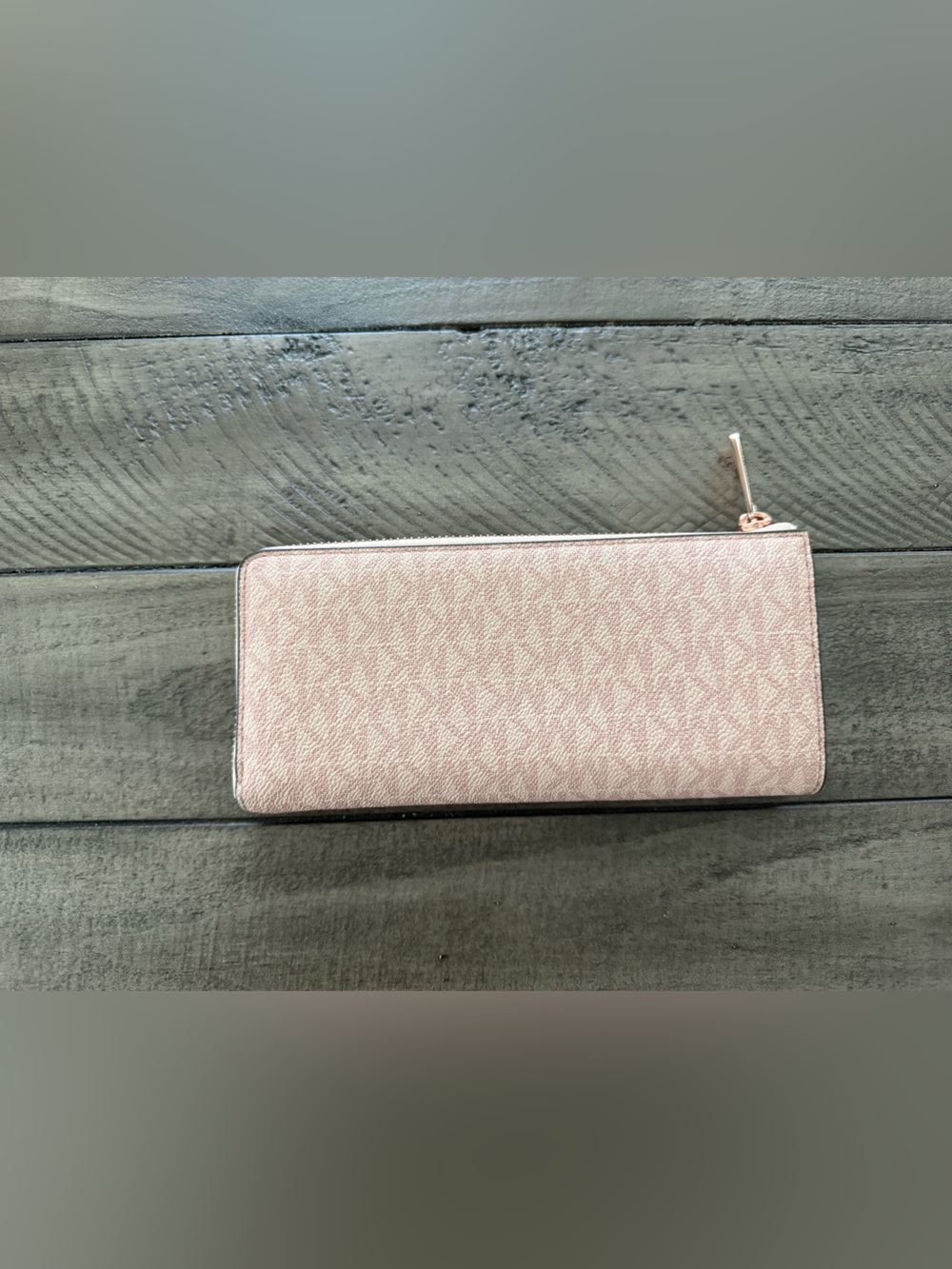 MK Rose Gold L Zip Wallet - Picture 2 of 6